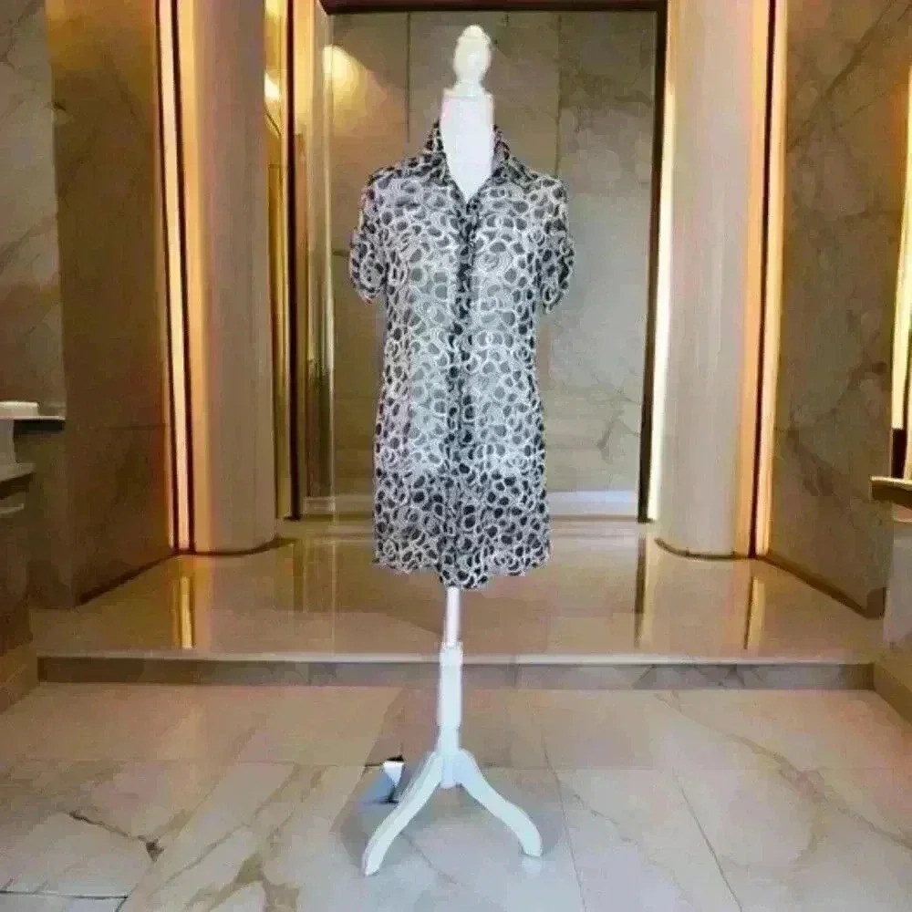 New York & Company Circle Print Black & White Dress Size Small